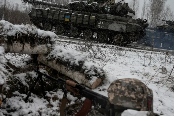 Perbandingan Kekuatan Militer Rusia dan Ukraina 2025
